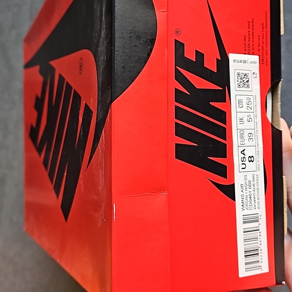 Jordan 1 Retro High OG Seafoam - Size 8W - Picture 5 of 6